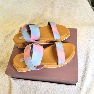 Steve Madden Gladi sandal blue/pink tie-dye